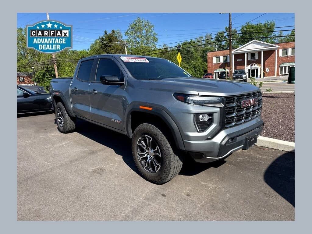 2024 GMC Canyon