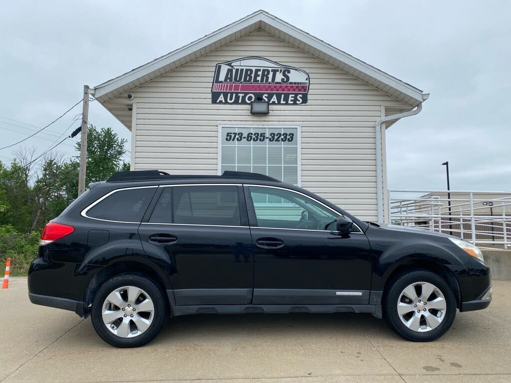 2011 SUBARU Outback