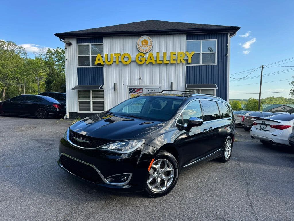 2017 CHRYSLER Pacifica
