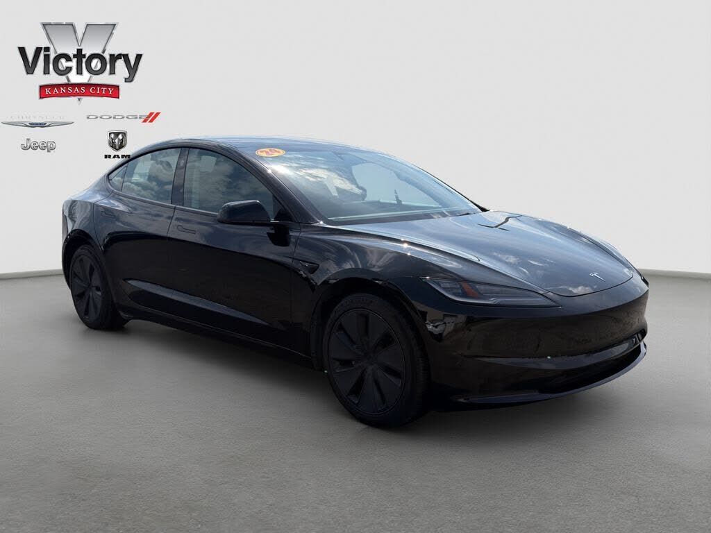 2024 TESLA Model 3