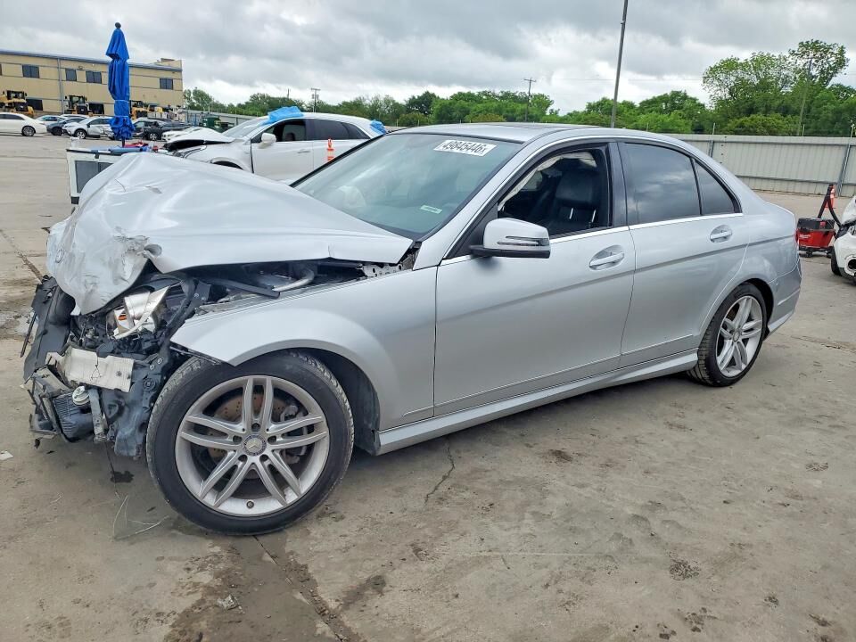 2013 MERCEDES-BENZ C-Class