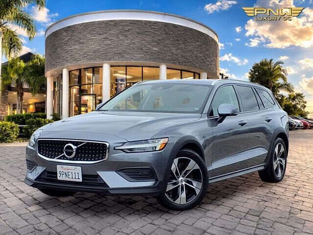 2020 VOLVO V60CC