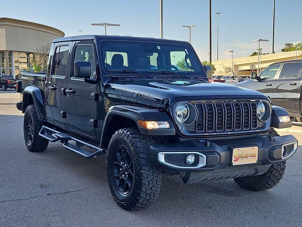 2024 JEEP Gladiator