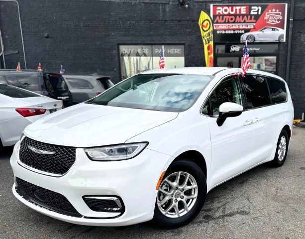 2023 CHRYSLER Pacifica