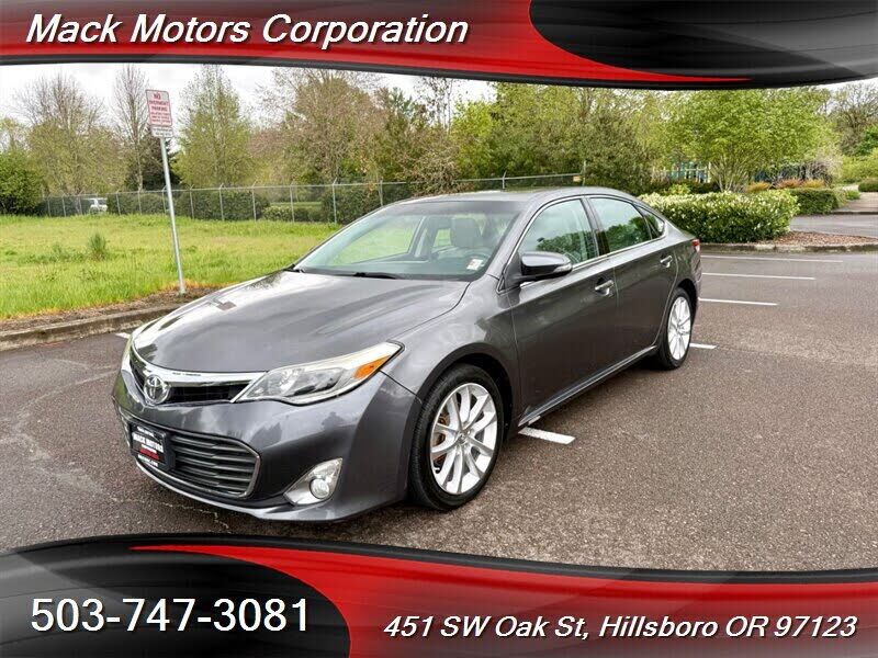 2013 TOYOTA Avalon