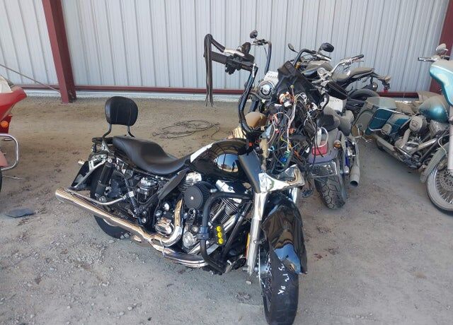 2009 HARLEY DAVIDSON Street Glide