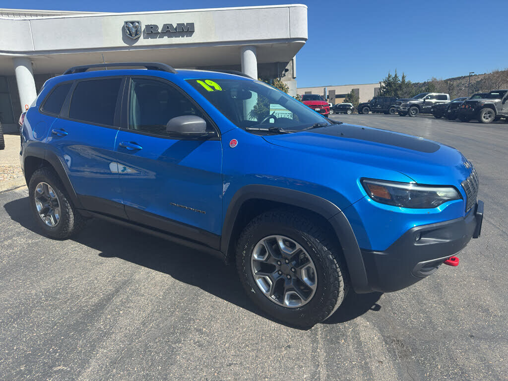 2019 JEEP Cherokee