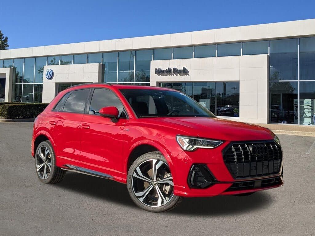 2023 AUDI Q3