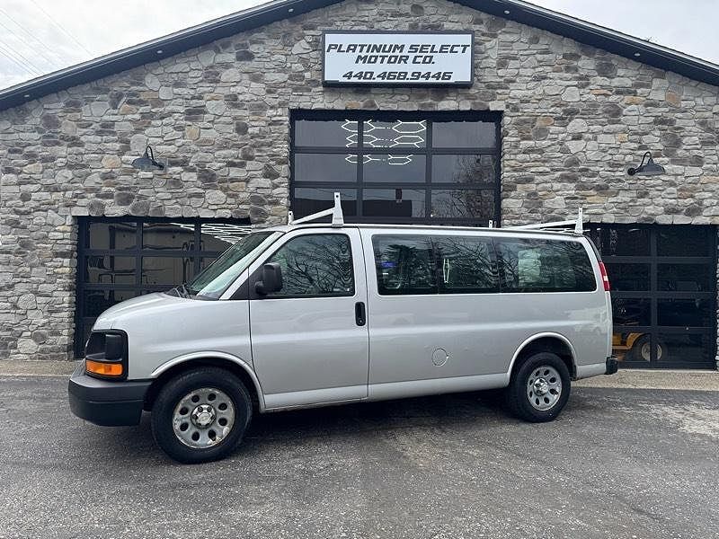 2011 CHEVROLET Express