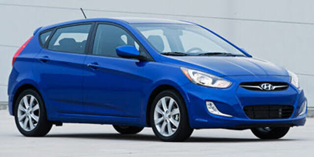 2012 HYUNDAI Accent