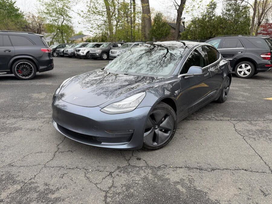 2020 TESLA Model 3