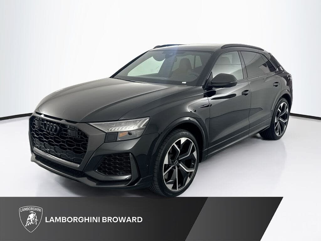2023 AUDI RS Q8