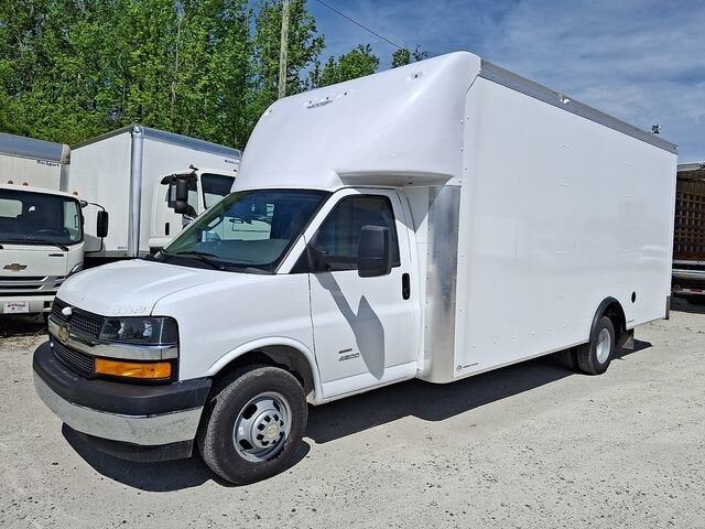 2024 CHEVROLET Express