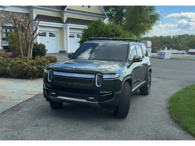 2022 RIVIAN R1S