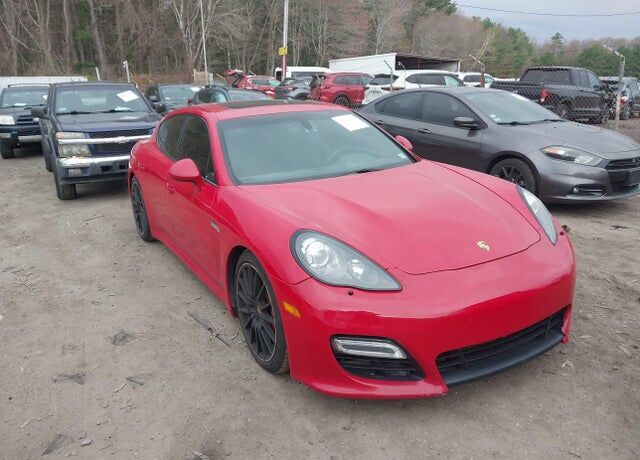 2013 PORSCHE Panamera