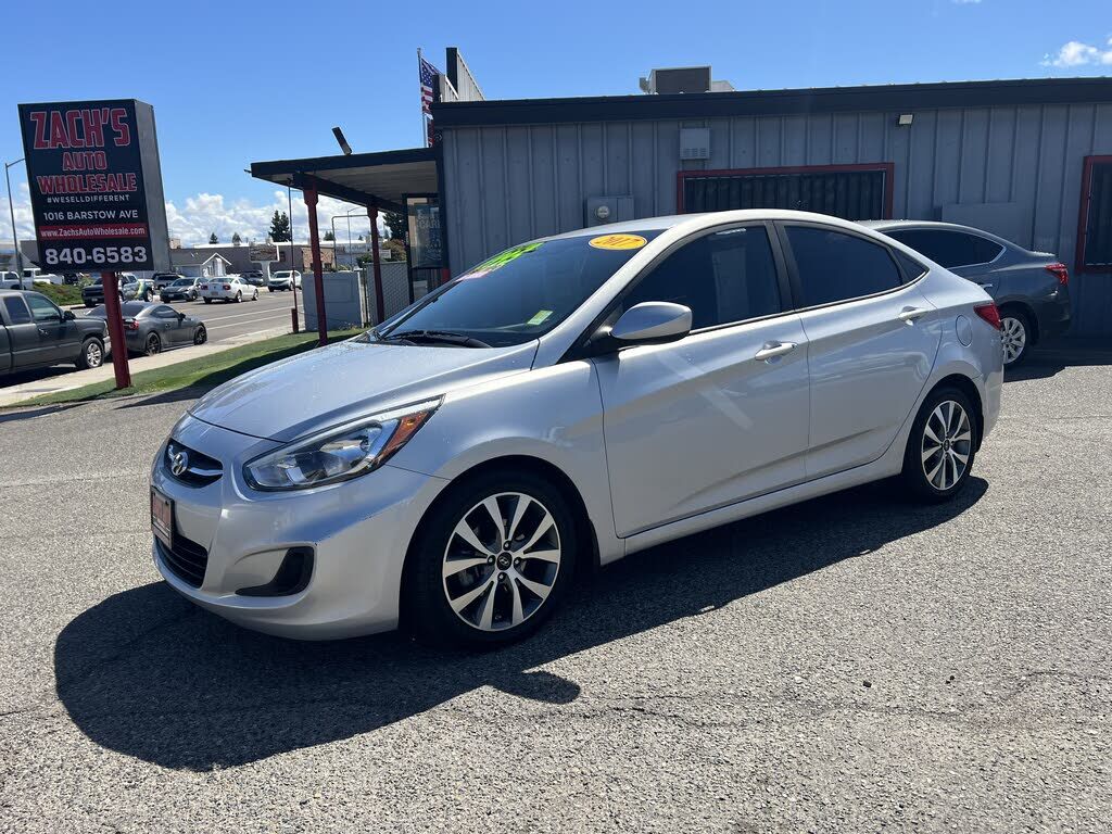2017 HYUNDAI Accent