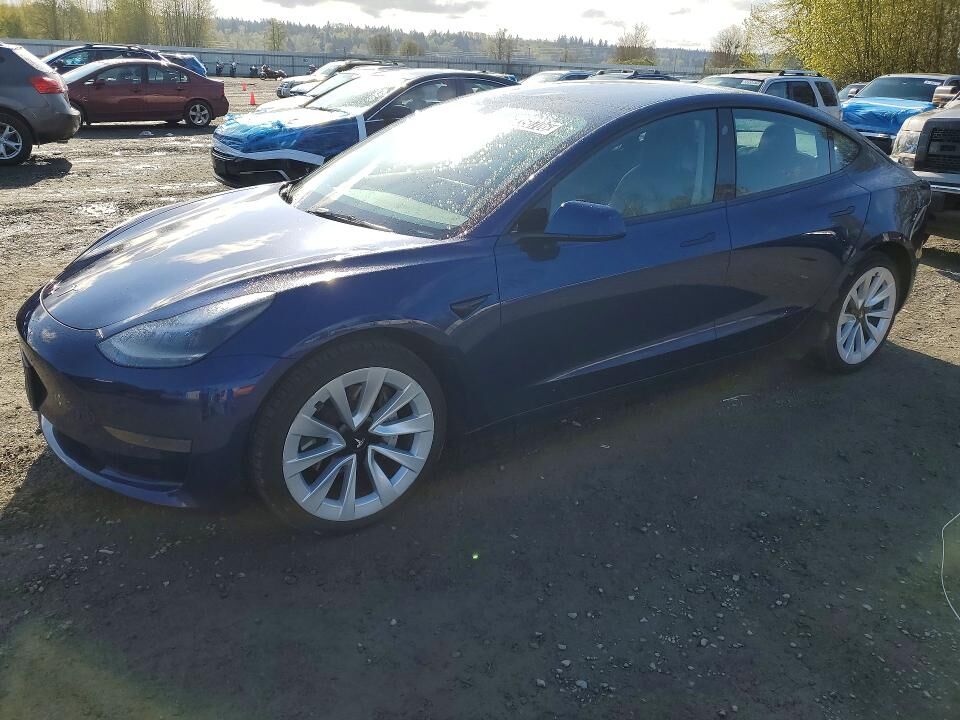 2022 TESLA Model 3