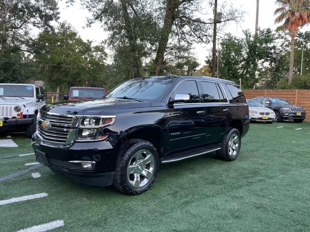 2017 CHEVROLET Tahoe