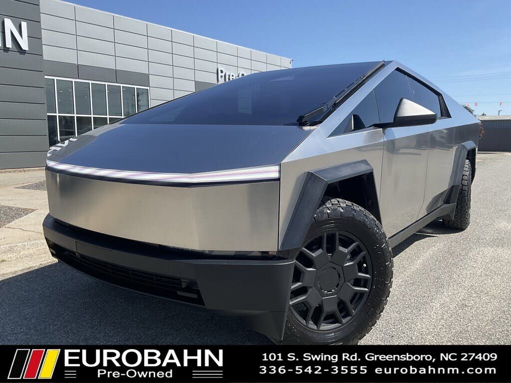 2024 TESLA Cybertruck