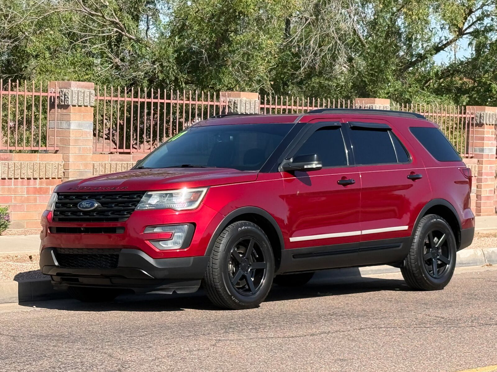 2017 FORD Explorer