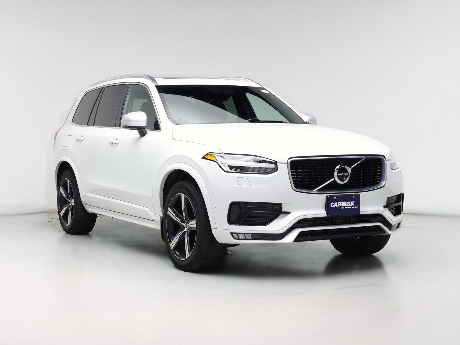 2019 VOLVO XC90