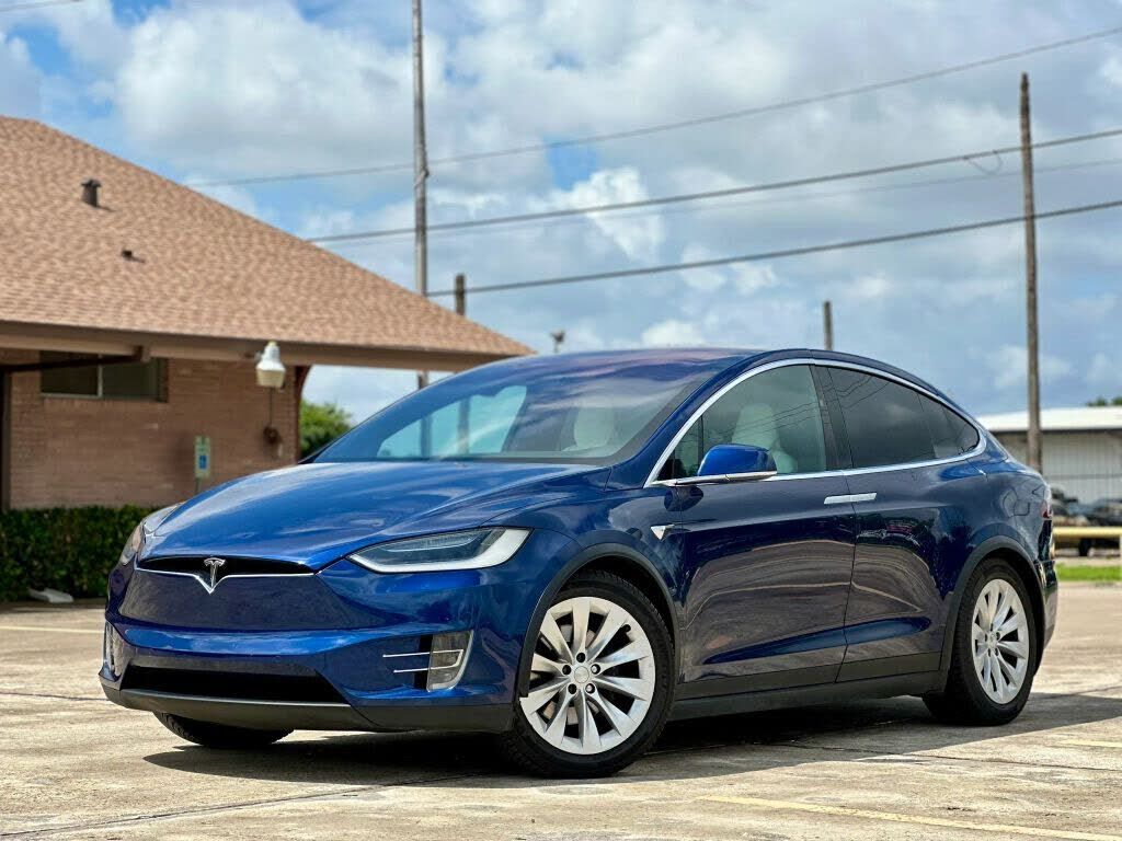 2017 TESLA Model X