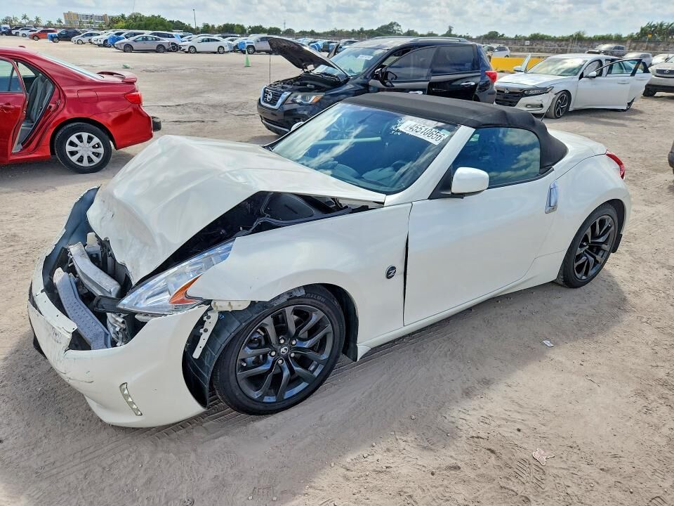 2017 NISSAN 370Z