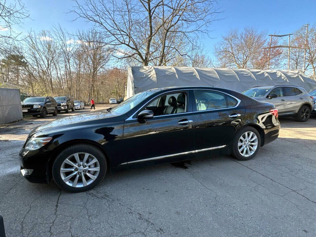 2010 LEXUS LS