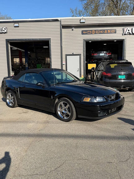 2004 FORD Mustang