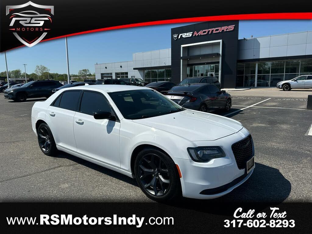 2020 CHRYSLER 300