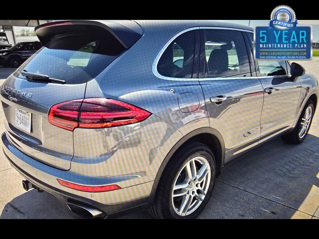 2016 PORSCHE Cayenne