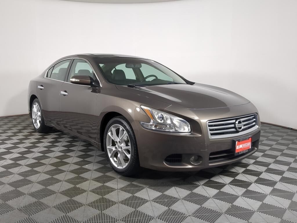 2014 NISSAN Maxima