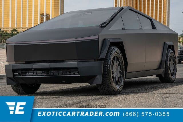 2024 TESLA Cybertruck