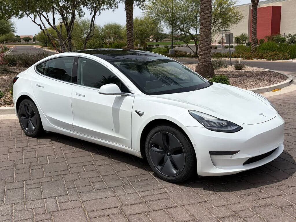 2020 TESLA Model 3