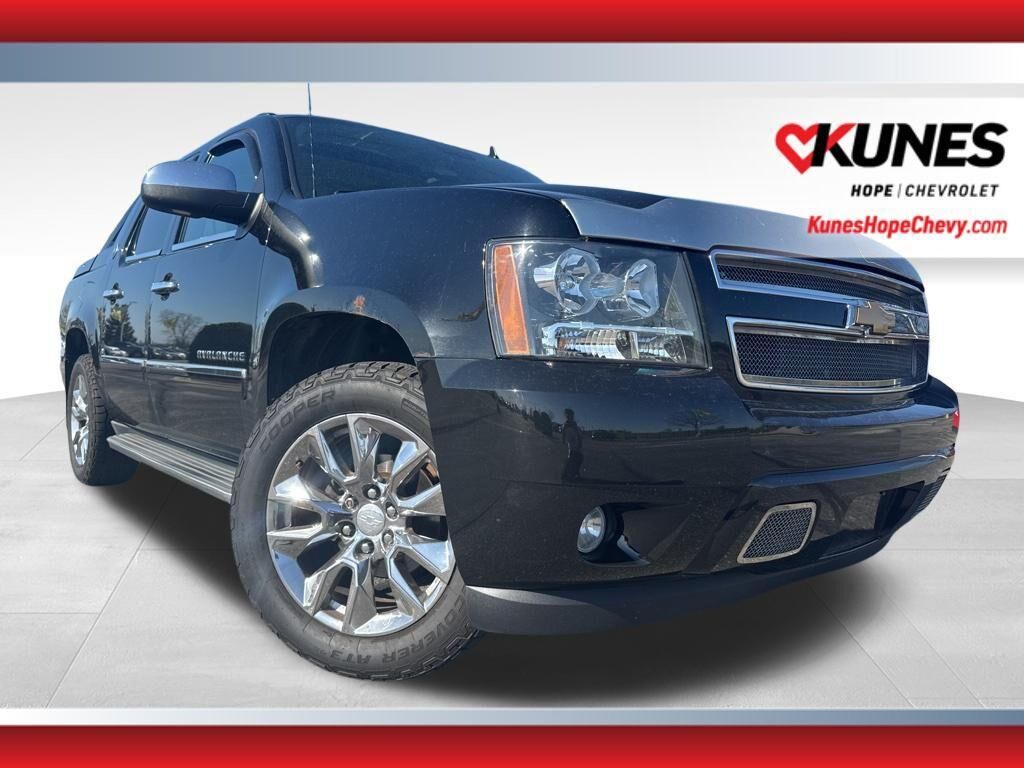 2013 CHEVROLET Avalanche