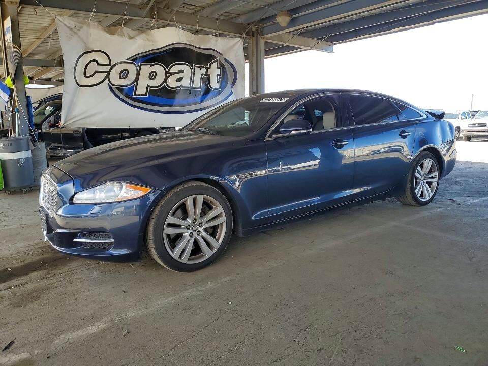 2012 JAGUAR XJ