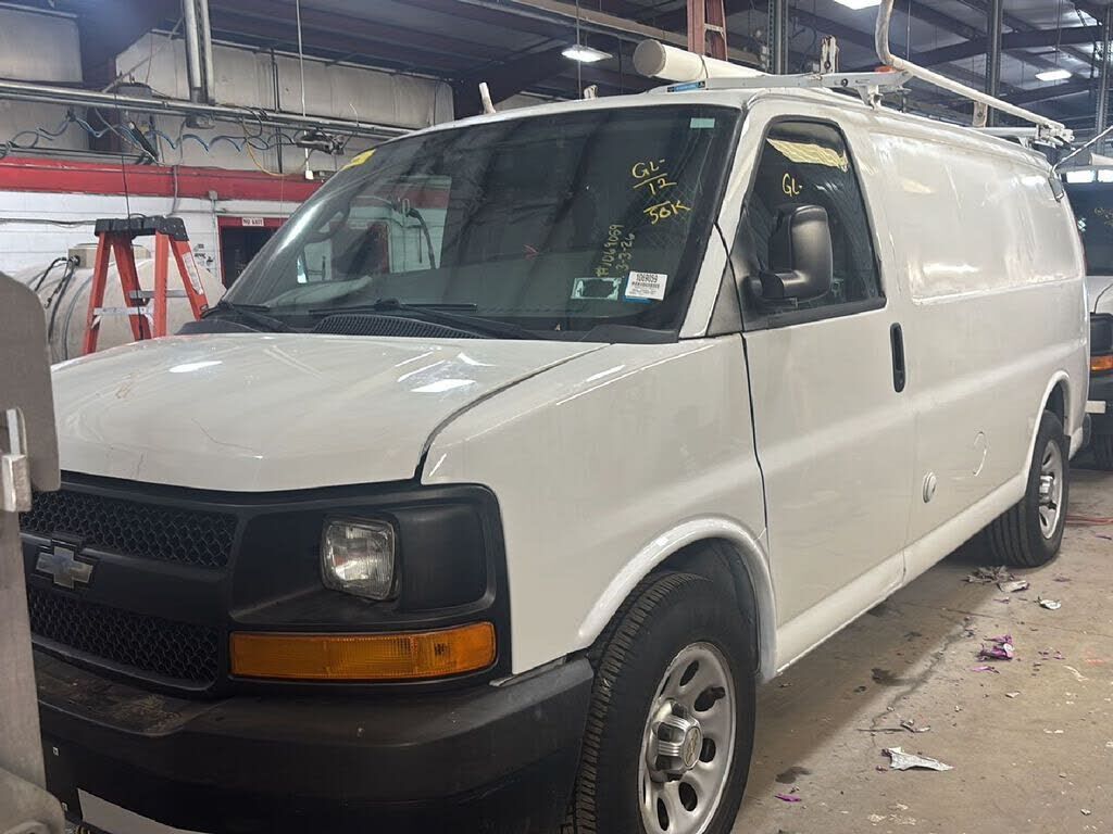 2012 CHEVROLET Express