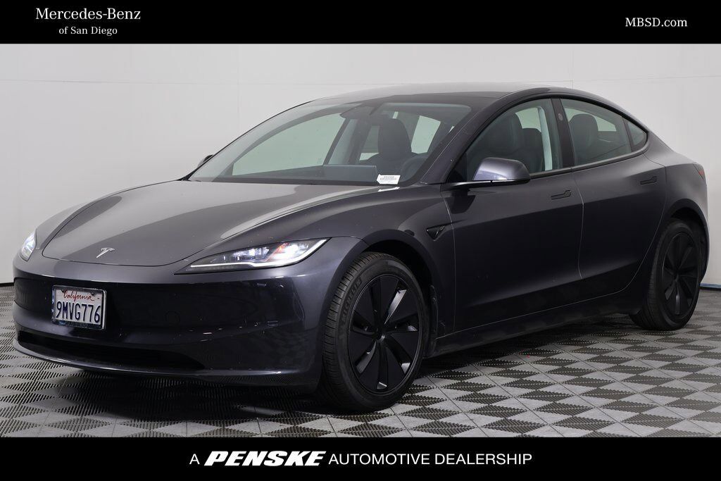 2024 TESLA Model 3