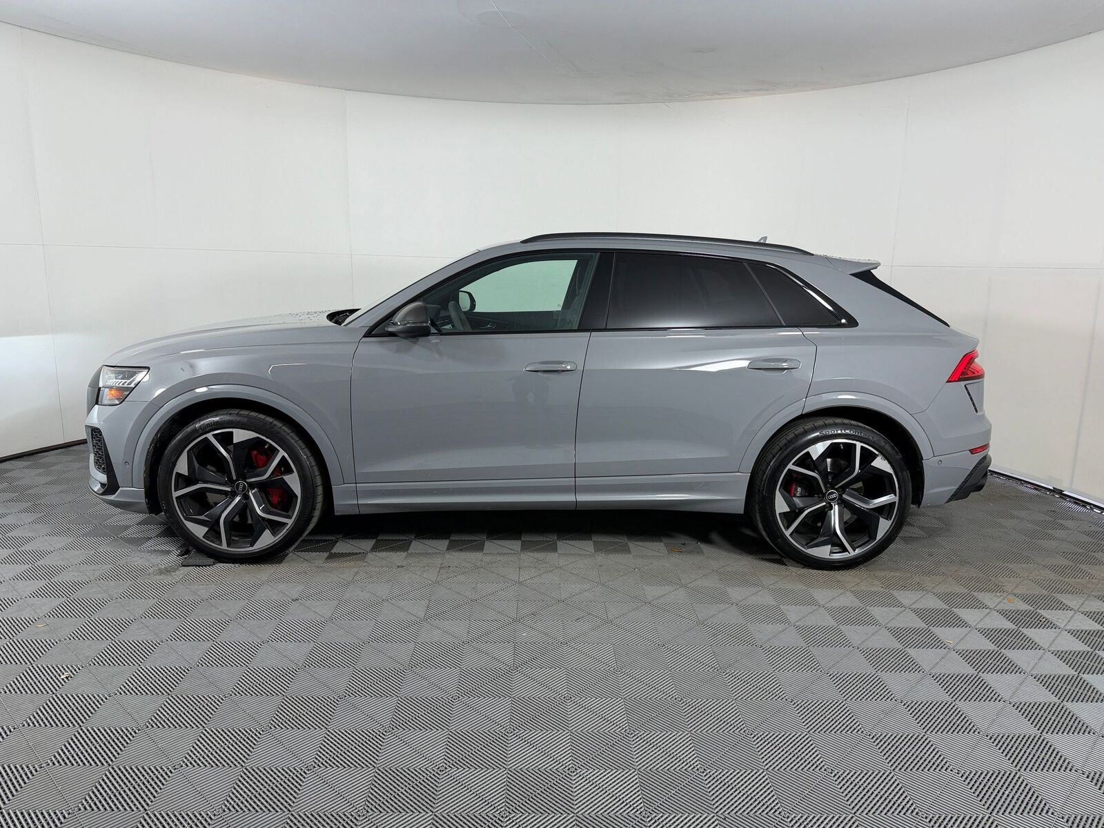 2023 Audi RS Q8