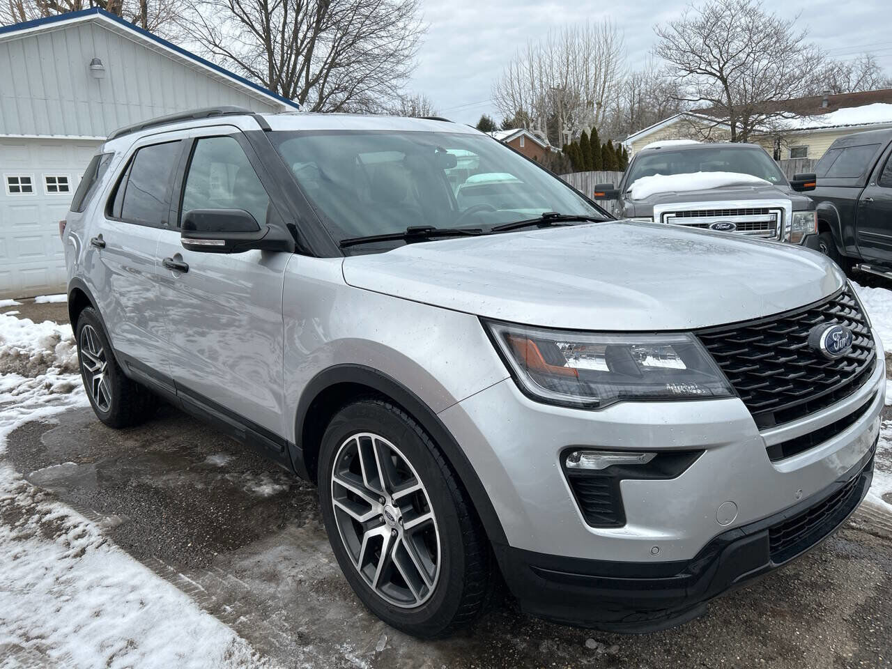 2018 FORD Explorer