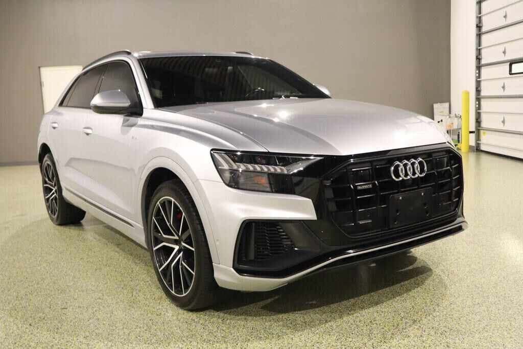 2019 AUDI Q8