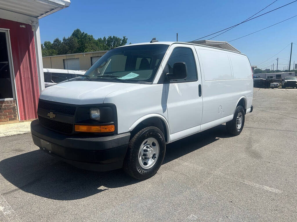 2017 CHEVROLET Express