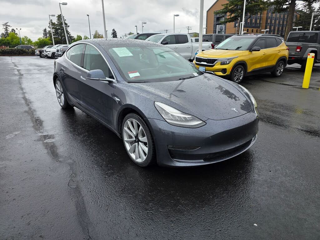 2020 TESLA Model 3