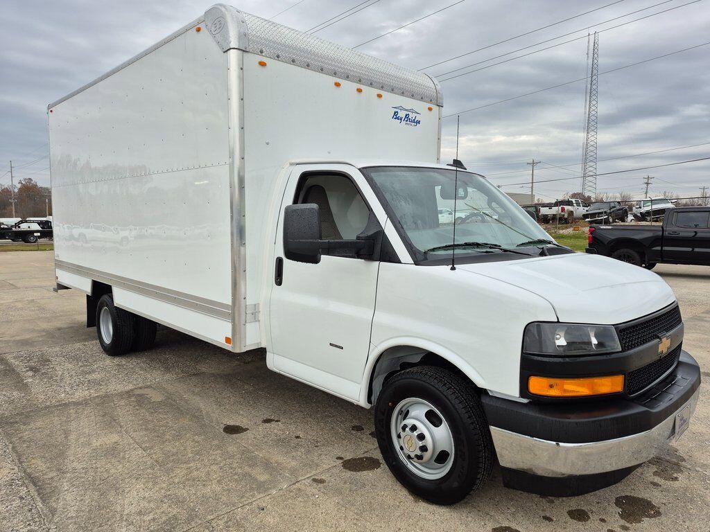 2025 CHEVROLET Express