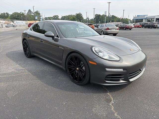 2014 PORSCHE Panamera