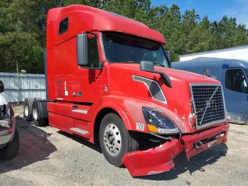 2012 VOLVO TRUCK VNL