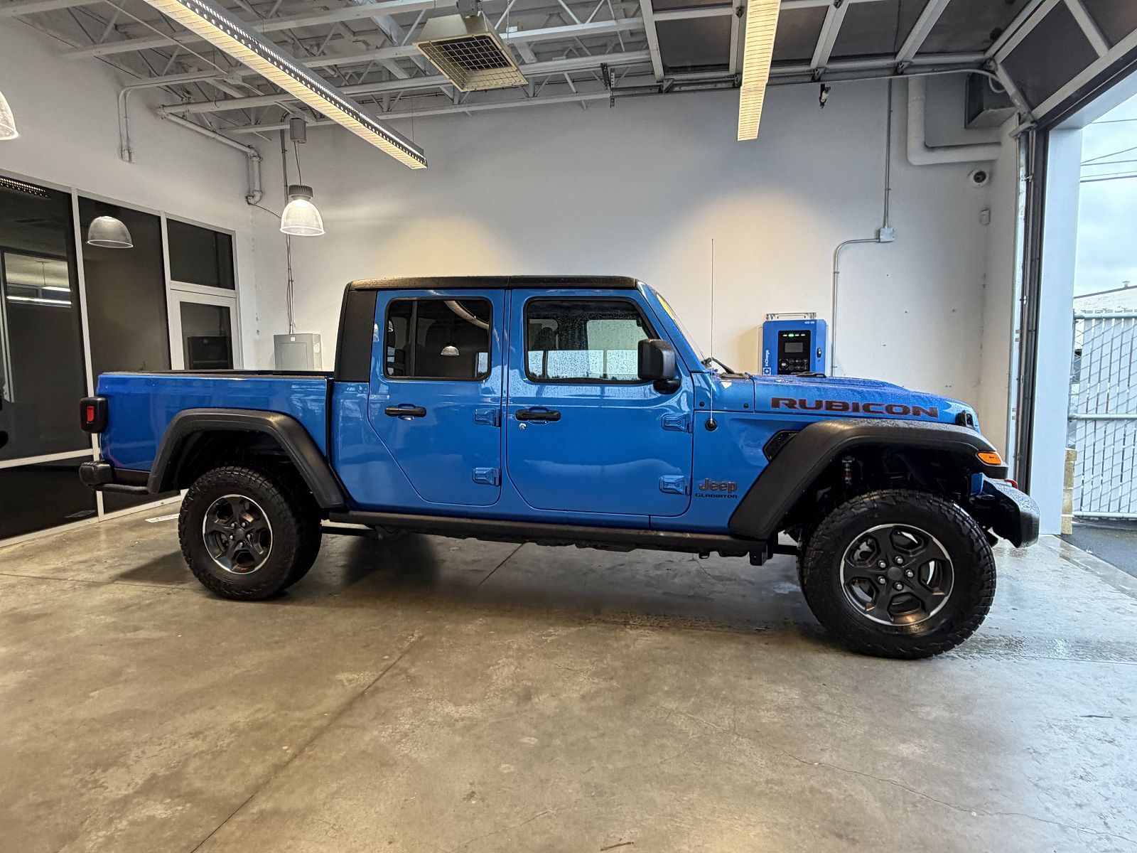 2022 JEEP Gladiator