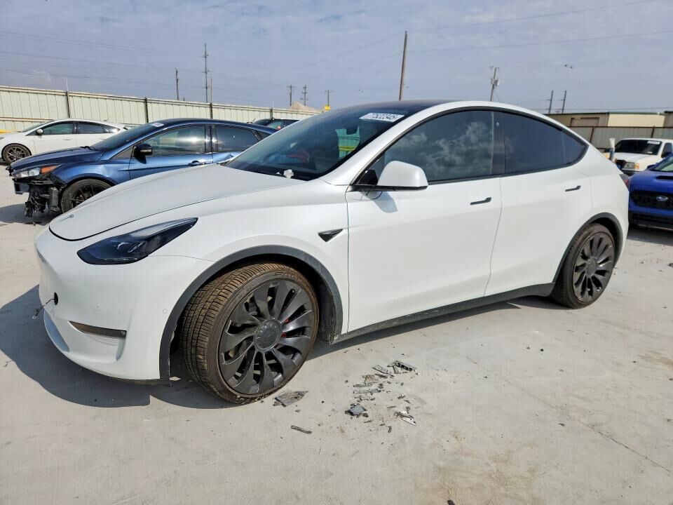 2022 TESLA Model Y