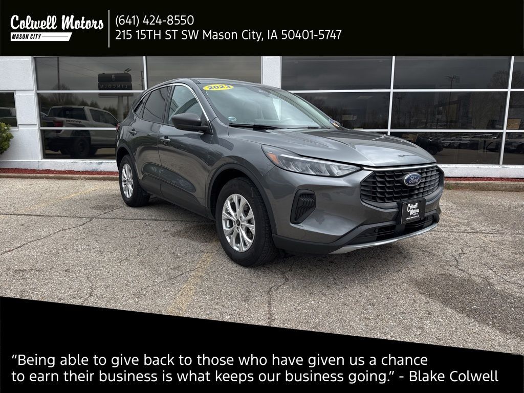 2023 FORD Escape