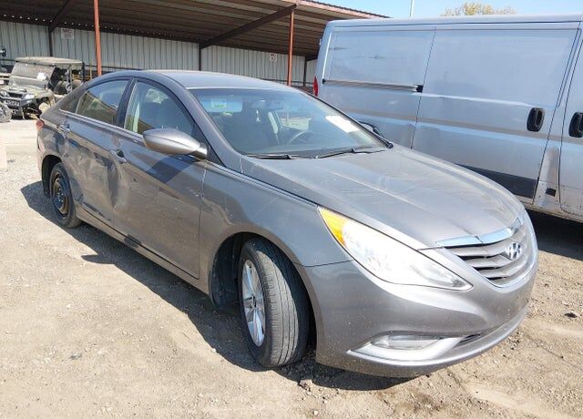 2013 HYUNDAI Sonata